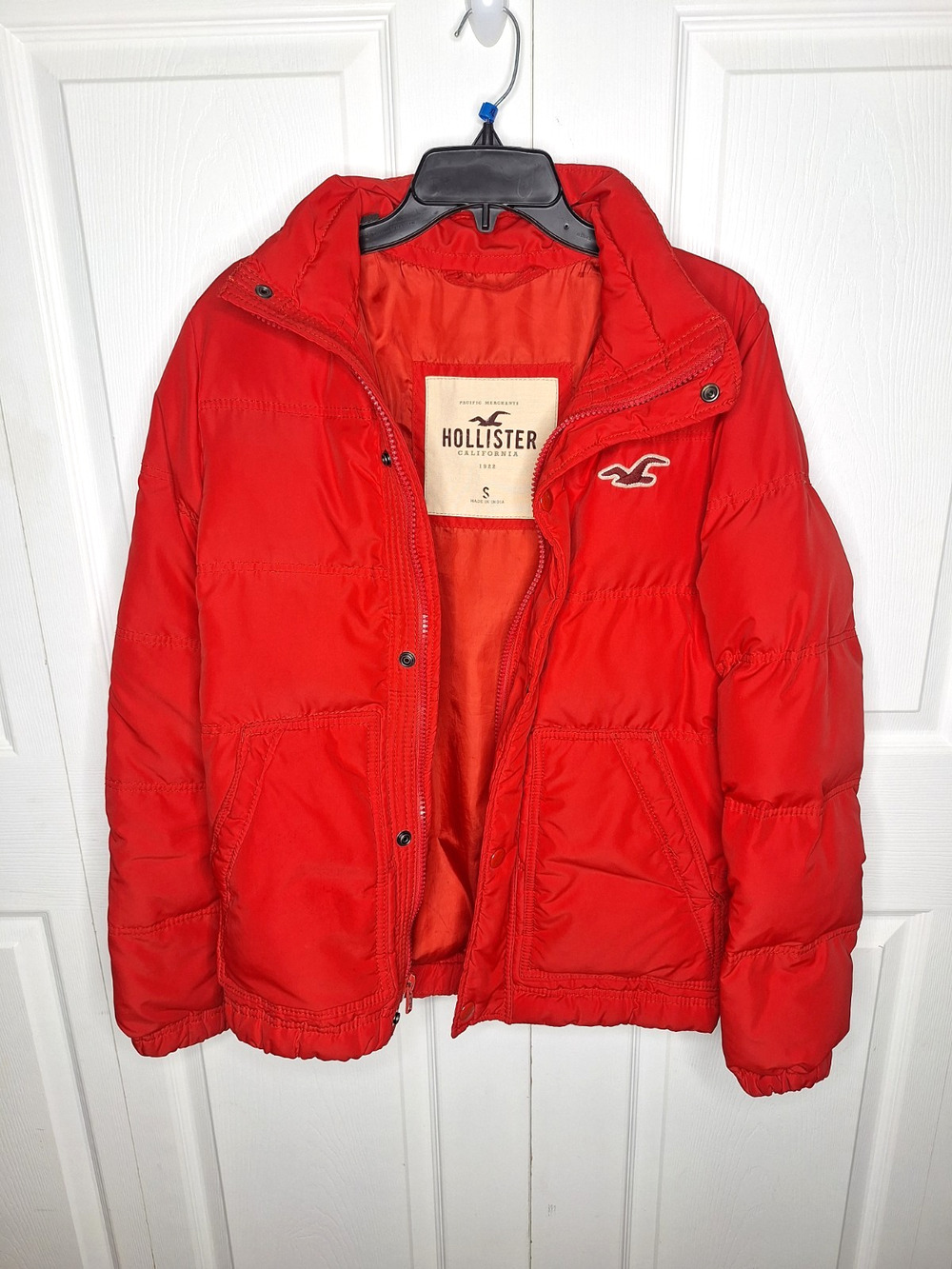 Hollister Silver Strand Red Down Jacket size Small Men's 2010s